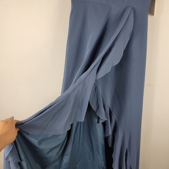 New Revelry Scarlet Chiffon Ruffle Off the Shoulder Faux Wrap Maxi Dress Tall - Picture 4 of 10